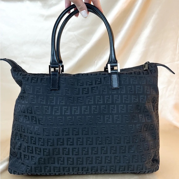 Fendi Monogram Canvas Zipper Tote Bag Black - Picture 2 of 13